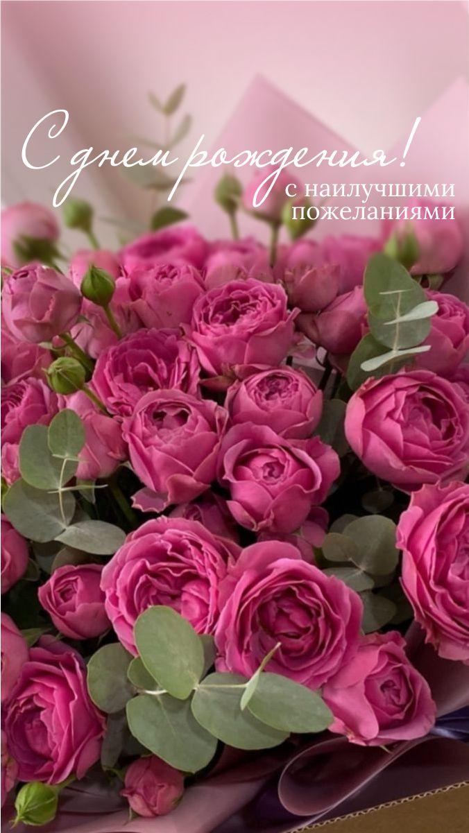 PrimeVividMarket workshop space where corporate flower arrangements are designed and prepared for business delivery